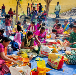 ஆடி வெள்ளி சிறப்பு பூஜைகள்: தமிழக அம்மன் கோவில்களில் திரண்ட பக்தர்கள்! வழிபாட்டு சிறப்புகள் மற்றும் முக்கிய தகவல்கள்!
