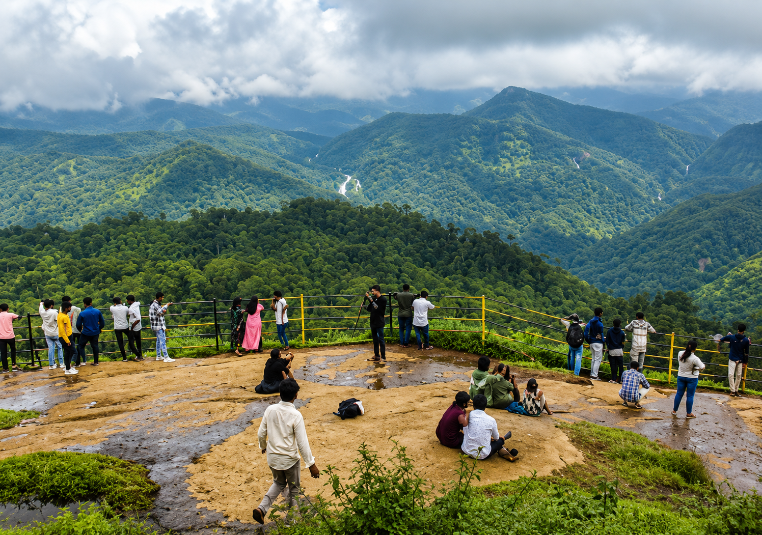 வளரும் சுற்றுலாத்தலம்; வாட்டும் அடிப்படைப் பிரச்சினைகள்: நல்லமுடி காட்சிமுனையில் வசதிகள் இல்லாததால் சுற்றுலா பயணிகள் கடும் அதிருப்தி!
