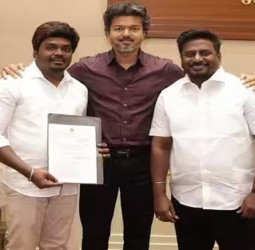 தமிழ்நாடு பாடநூல் கழகத்தின் புதிய தலைவராக லயோலா மணி நியமனம்: முதலமைச்சர் விஜய் ஆணை வழங்கினார்!