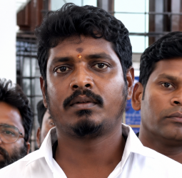 டாஸ்மாக் ஊழியர்களுக்கு மகிழ்ச்சி செய்தி: 25% ஊதிய உயர்வு அறிவித்தார் அமைச்சர் விக்னேஷ்! முழு விவரம்