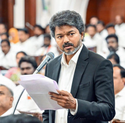 சட்டமன்றத்தில் முதல்வர் விஜய் அதிரடிப் பேச்சு; திணறடித்த உதயநிதி ஸ்டாலின்!