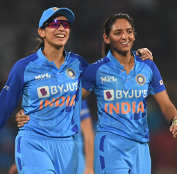 IND vs PAK: சாதிக்குமா இந்தியா? பாகிஸ்தான் மகளிர் அணியை வீழ்த்தப் போகும் கவூர் படை