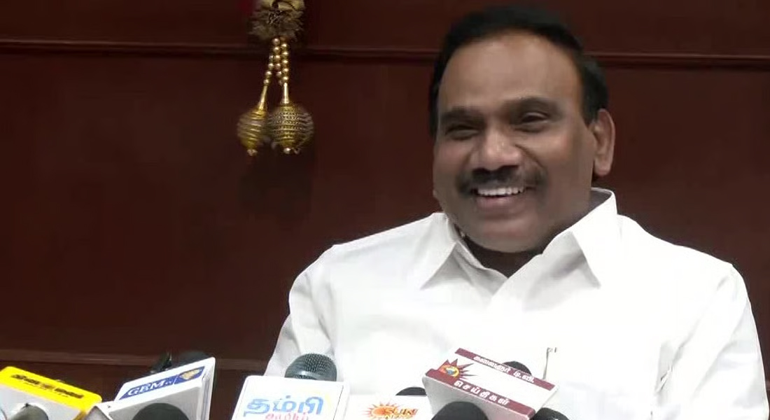 "பொம்மை அரசு.. கண்ணாடியைப் பார்த்து ரிகர்சல் செய்யும் விஜய்!" - முதல்வர் விஜய்யையும், மத்திய அரசையும் வெளுத்து வாங்கிய ஆ.ராசா!