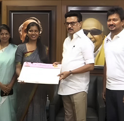 காங்கிரஸில் உள்கட்சிப் பூசல்; கதறி அழுத ஸ்ரீநிதி! ஸ்டாலின் முன்னிலையில் அதிரடியாக திமுகவில் ஐக்கியம்!