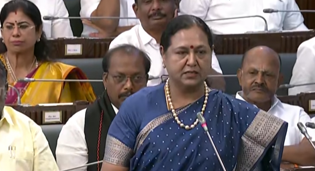 சட்டமன்றத்தில் ஓ.பி.எஸ்ஸின் `பாட்டில்’ பஞ்ச்! அடக்க முடியாமல் குலுங்கிச் சிரித்த முதல்வர், உதயநிதி