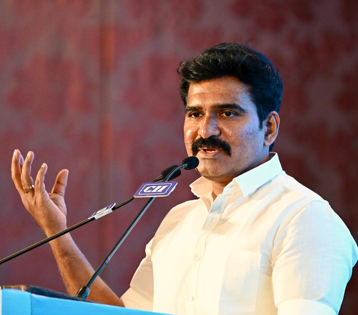 மெகா வேலைவாய்ப்பு: மின்சார வாரியத்தில் 15,000 அரசுப் பணியிடங்கள்! அமைச்சர் சி.டி.ஆர். நிர்மல் குமார் அதிரடி உறுதி!
