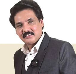 என் குழந்தைகளைப் பற்றி அவதூறா?” அலிஷா அப்துல்லா கண்ணீர் புகார்; திருச்சி சூர்யாவைத் தொடர்ந்து யூடியூபர் முக்தாரும் அதிரடி கைது!