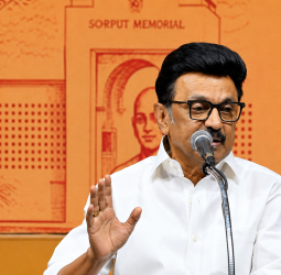 "இன்னும் முடிவு செய்யவில்லை!" - திருச்சி கிழக்கு இடைத்தேர்தலில் போட்டி போடுகிறாரா மு.க.ஸ்டாலின்? முதல்வர் விஜய் வீசிய தம்பட்டத்திற்கு திமுக தலைவரின் அதிரடி பதில்!