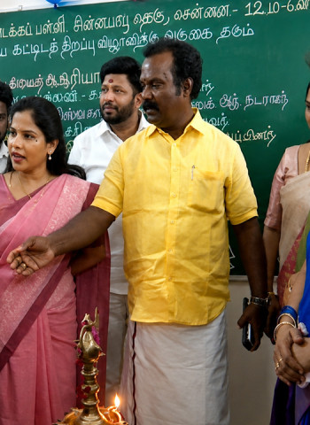 மேயர் பிரியா - தவெக எம்.எல்.ஏ பல்லவி நேருக்கு நேர் மோதல்: குத்துவிளக்கு சர்ச்சை!
