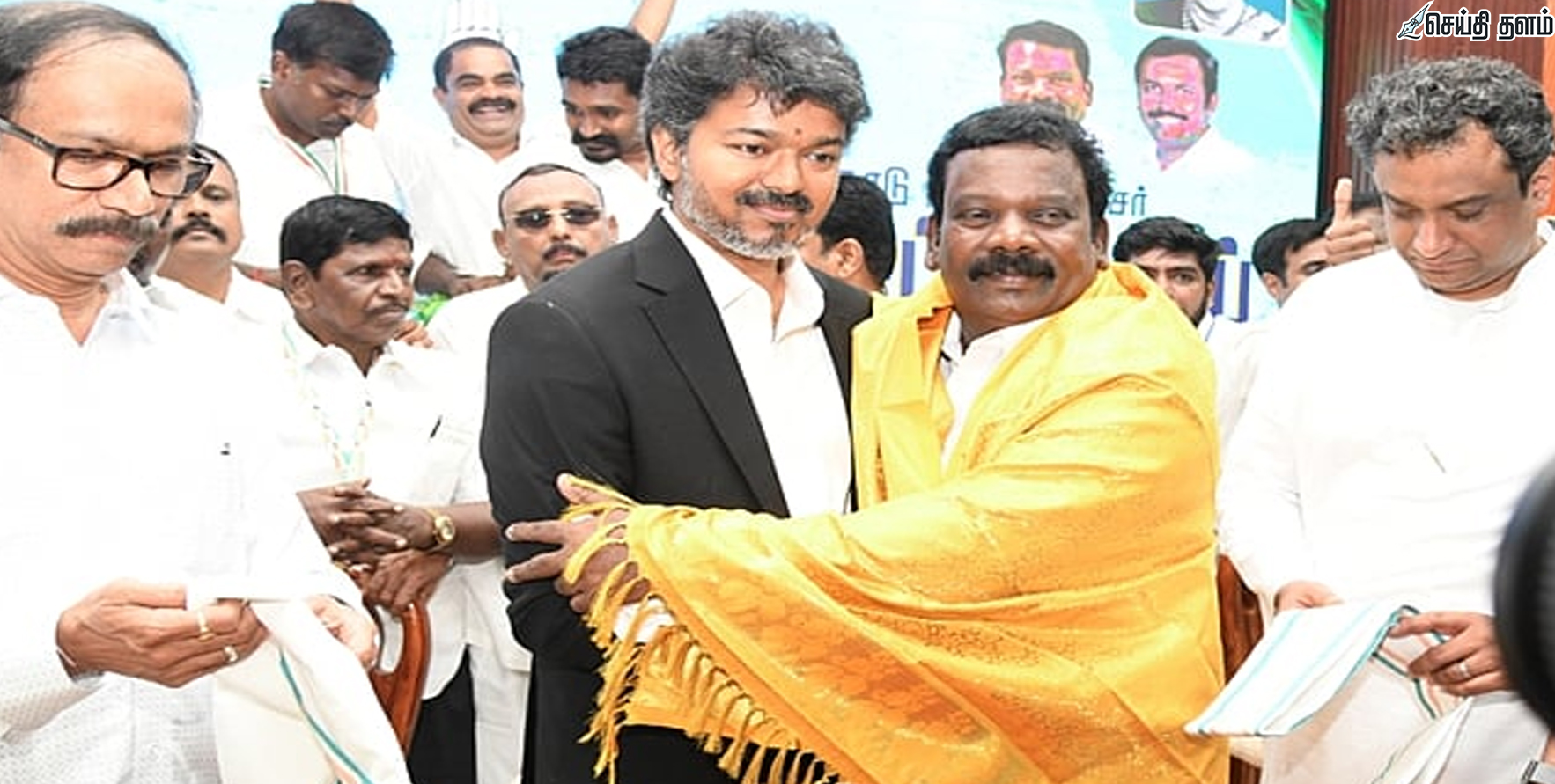 காங்கிரஸுக்கு ராஜ்யசபா சீட்: முதல்வர் விஜய் அதிரடி!