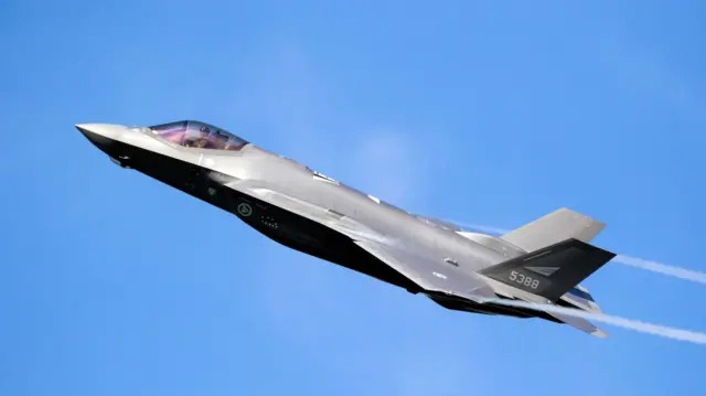 குவைத்தில் அமெரிக்கப் போர் விமானம் வீழ்ந்தது - ஈரான் தாக்குதலா? பரபரப்பு பின்னணி!