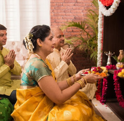 யுகாதி திருவிழா: புதிய ஆண்டின் தொடக்கமும் கொண்டாட்ட முறைகளும்!