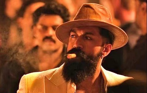 'டாக்ஸிக்' ரிலீஸ் தேதி மாற்றம்: யஷ் எடுத்த அதிரடி முடிவு!