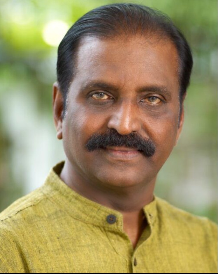 காமத்தின் எல்லைகண்ட கவிப்பேரரசு வைரமுத்து