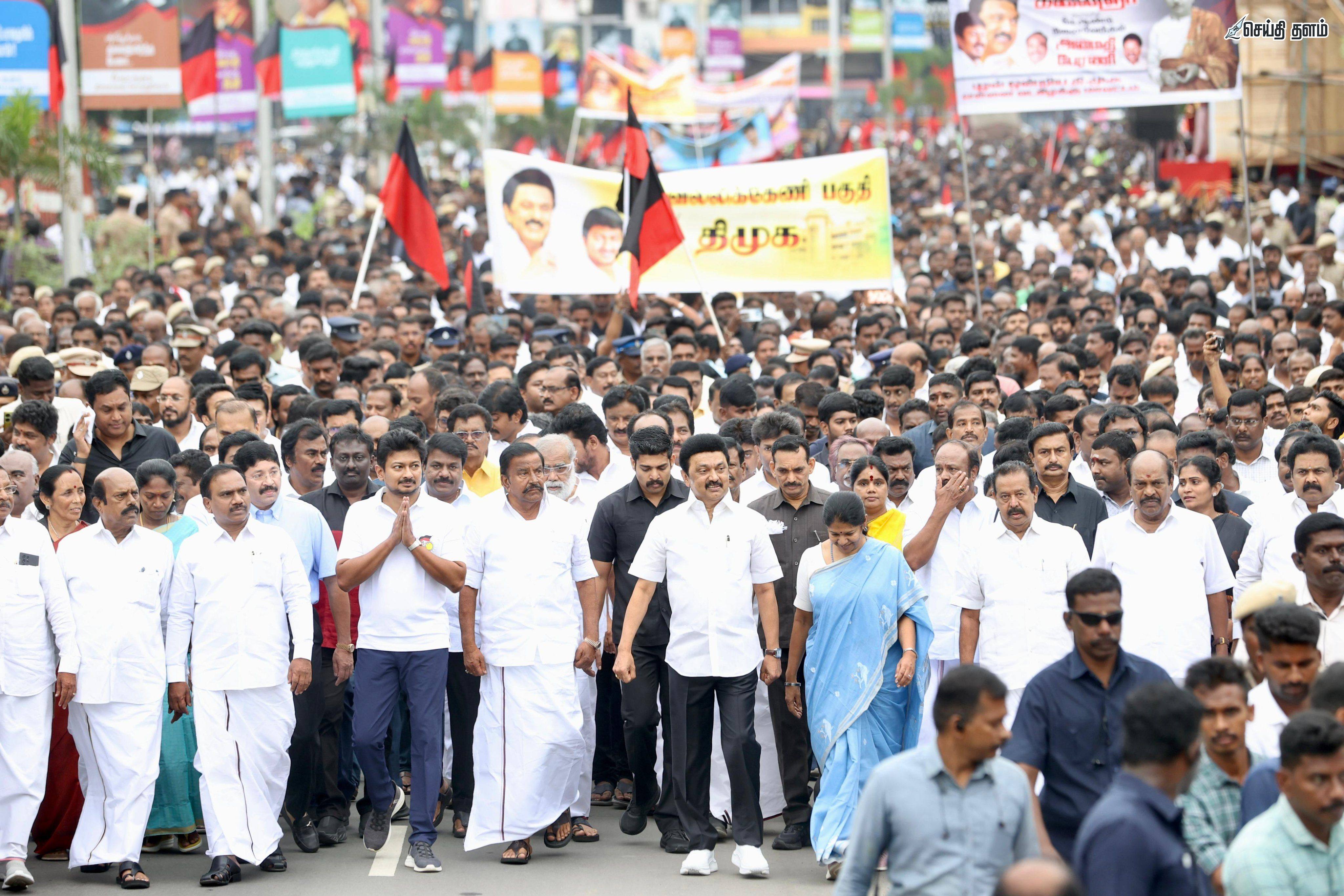 கூட்டணியில் விரிசலா? விசிக, கம்யூனிஸ்ட் கட்சிகளுக்கு திமுக அவசர கோரிக்கை!