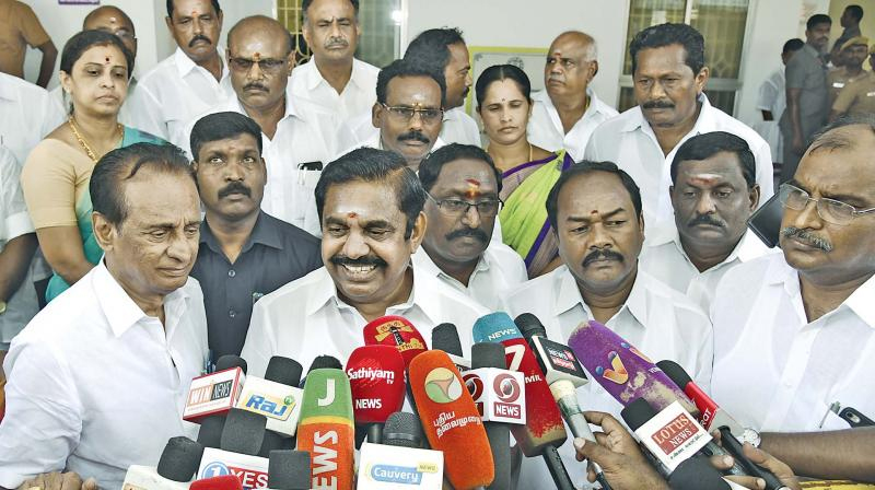 அதிமுக எம்.எல்.ஏ-க்களுக்கு இபிஎஸ் போட்ட அதிரடி உத்தரவு! தவெக-விற்கு நோ?