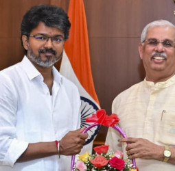 தமிழகத்தின் 13-வது முதலமைச்சராக ஜோசப் விஜய் பதவியேற்பு