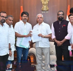 விஜய்யுடன் ஆளுநர் மாளிகை சென்ற சர்ச்சைக்குரிய நபர்கள்: பின்னணி என்ன?