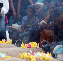 நெஞ்சை உலுக்கும் முள்ளிவாய்க்கால் துயரம்: மே 18 தமிழர் இனப்படுகொலை நினைவு நாள்