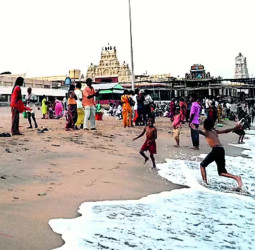 திருச்செந்தூர் அர்ச்சகர்களை அவமதித்தாரா அமைச்சர் ரமேஷ்?