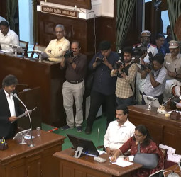 தமிழக சட்டப்பேரவையில் இன்று நம்பிக்கை வாக்கெடுப்பு: முதல்வர் விஜய் நிரூபிப்பாரா?