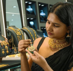 இன்றைய தங்கம் மற்றும் வெள்ளி விலை நிலவரம் - மே 8, 2026