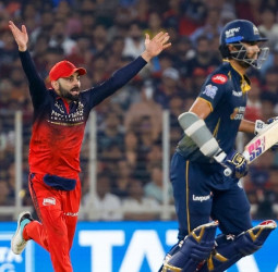 ஆர்சிபியை வீழ்த்தி குஜராத் டைட்டன்ஸ் அபார வெற்றி!