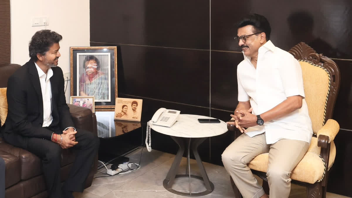 ஸ்டாலின் இல்லத்தில் முதல்வர் விஜய்: தமிழக அரசியலில் ஒரு புதிய நாகரிகம்!