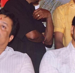"ஒன்றிணைந்தால் மேலும் வலிமை": பிரதமரை சந்தித்த பின் மத்திய அமைச்சர் சுரேஷ் கோபியுடன் முதல்வர் விஜய் ஆலோசனை!