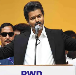 முதல்வர் விஜய் டெல்லி பயணம்: பிரதமர் மோடியுடன் இன்று முக்கிய சந்திப்பு!