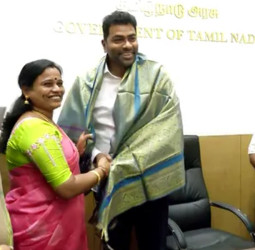 அதிமுக கூடாரம் காலியாகிறதா? 3 பேர் விலகிய நிலையில் மேலும் 5 எம்.எல்.ஏ-க்கள் அதிரடி முடிவு?