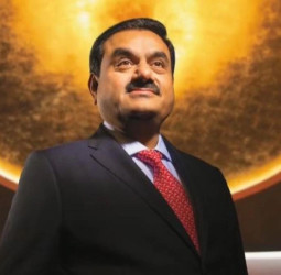 அதிரடி திருப்பம்: கௌதம் அதானி மீதான அமெரிக்க மோசடி வழக்குகள் முழுமையாக தள்ளுபடி!
