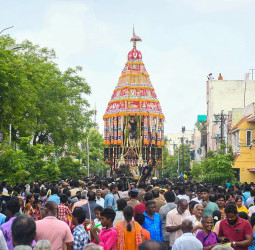 ஸ்ரீரங்கம் சித்திரை தேரோட்டம் 2026: நம்பெருமாள் விருப்பன் திருநாள் - முழு விபரம்!