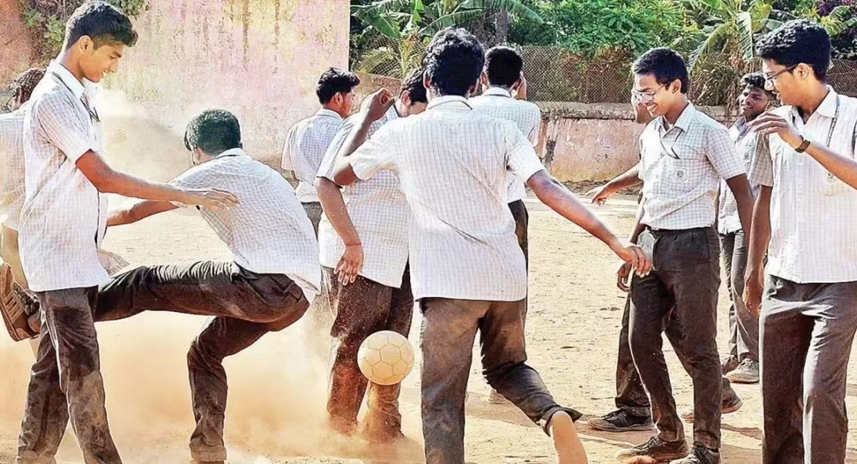 பள்ளி மாணவர்களுக்கு மாஸ் குட் நியூஸ்! இனி வாரத்தின் 5 நாட்களும் பிடி பீரியட் - அமைச்சர் அதிரடி அறிவிப்பு!