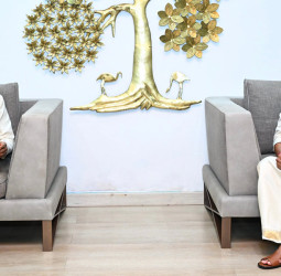 இன்றைய தலைப்புச் செய்திகள் (14 அக்டோபர் 2026): முதல்வர் விஜய் – சந்திரபாபு நாயுடு முக்கிய சந்திப்பு! எல்.முருகன் திடீர் ராஜினாமா; ஸ்டாலின், உதயநிதி காரசார விமர்சனம்!