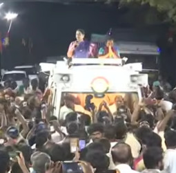 ஆதவ் அர்ஜுனாவுக்கு பதில் சொல்ல வேண்டிய அவசியமில்லை! விஜய்க்கு அட்வைஸ்! தாராபுரத்தில் பிரேமலதா ஆவேசம்!