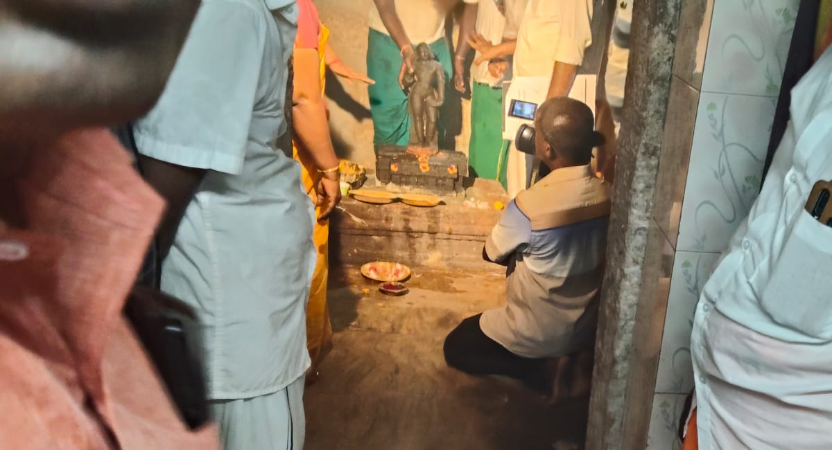 கரூர் இன்றைய முக்கிய செய்திகள்: 1000 ஆண்டு பழமையான முருகன் சிலை மீட்பு, UPI கட்டண எதிர்ப்பு போராட்டம் மற்றும் கனமழை எச்சரிக்கை!