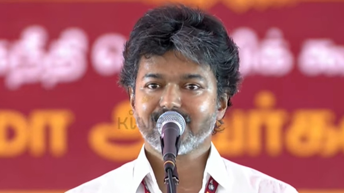 திருப்பூருக்கு தனி ஜவுளி வாரியம், வீட்டுமனைப் பட்டா: பெண்களின் பாதுகாப்பிற்கு முன்னுரிமை என விஜய் அதிரடி உரை!