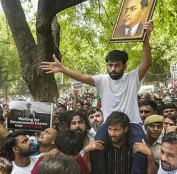 டெல்லியில் சிஜேபி (CJP) அமைதிப் பேரணிக்கு தடை விதிக்க உச்ச நீதிமன்றம் அதிரடி மறுப்பு! மாணவர் வழக்குகளை வாபஸ் பெற கோரிக்கை!