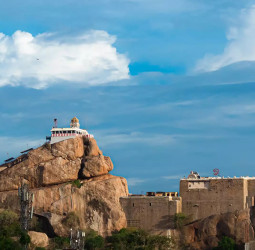 திருச்சியின் இன்றைய டாப் 10 முக்கியச் செய்திகள் (28 செப்டம்பர் 2026): மின்தடை அறிவிப்பு முதல் முக்கொம்பு சோகம் வரை!